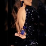 Paula Echevarría Instagram - Ya está aquí mi nuevo perfume.. 𝑩𝑹𝑰𝑳𝑳𝑰𝑨𝑵𝑻.. 💙🩷💙
Deseando que os guste tanto como a mi.. 

@paulaechevarriafragancias 
#Embajadora