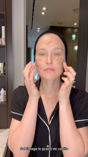 Bar Refaeli Instagram - Trying on my new @chanel.beauty products and quit obsessing over them 🤍