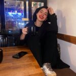 Merve Boluğur Instagram – Eğer kimse sizi dinlemiyorsa bağırmak en doğal şeydir..Nietzsche