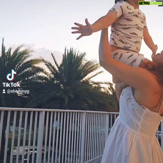 Sherlyn - 50.9K Likes - Días de amor y casita nueva!