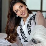 Bidya Sinha Saha Mim Instagram - Make the world a better place with your smile.🖤