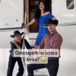África Zavala Instagram - Domingo de bajar avión ….o del avión?