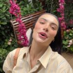 Aline Mineiro Instagram - Depois de muito tempo eu tomei coragem! 😱

Um carrossel diferenciado e cheio de vídeos pra mostrar o início do processo da remoção da pigmentação das minhas sobrancelhas com a @nataliabeauty ☺️

Não é fácil e também um pouquinho doloroso, mas vale a pena 🙌🏼
E você, também tem vontade de desfazer esse processo? Se SIM, Espero servir de inspiração ♥️