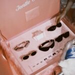 Chanikarn Tangkabodee Instagram - ”Stay tuned for the upcoming “Jentle Salon” collection, available on 5.1“

@GENTLEMONSTER @JENNIERUBYJANE
#GENTLEMONSTER #JENTLESALON #GENTLEMONSTERXJENNIE