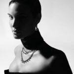 Macarena Achaga Instagram - si hubiera sido actriz en la época del cine en blanco y negro, este sería mi portfolio 🤍🩶🖤 
viendo estas fotos.. a qué actriz de antes creen que podría interpretar? acepto sugerencias 👇🏻😂
