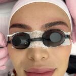 Aline Mineiro Instagram - Depois de muito tempo eu tomei coragem! 😱

Um carrossel diferenciado e cheio de vídeos pra mostrar o início do processo da remoção da pigmentação das minhas sobrancelhas com a @nataliabeauty ☺️

Não é fácil e também um pouquinho doloroso, mas vale a pena 🙌🏼
E você, também tem vontade de desfazer esse processo? Se SIM, Espero servir de inspiração ♥️
