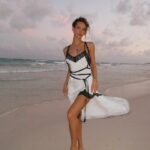Rachel Cook Instagram – Back to the ocean this week to explore learn and play 😇