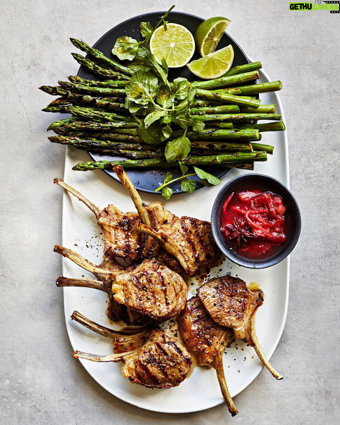 Martha Stewart Instagram - For a super spring dinner, lamb chops are seasoned with crushed fennel seeds, salt, and pepper before being grilled alongside asparagus spears. A bright, savory rhubarb compote provides a wonderful contrast to the rich meat. Get the recipe at the link in our bio. 📷: @conpoulos_photographer recipe: @lucullanfoods food styling: @stevepearcestylist prop styling: @sagecreativeco