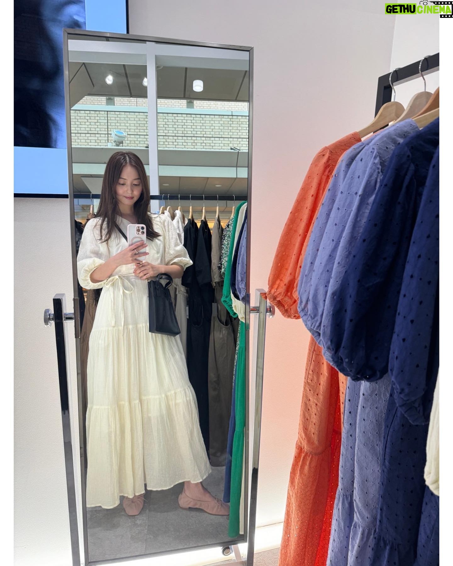 Nozomi Sasaki Instagram - .
iNtimite POP UP SHOP、
皆様、3日目もお越しいただきありがとうございました♡
明日はいよいよ最終日です😊
お待ちしています🌷
