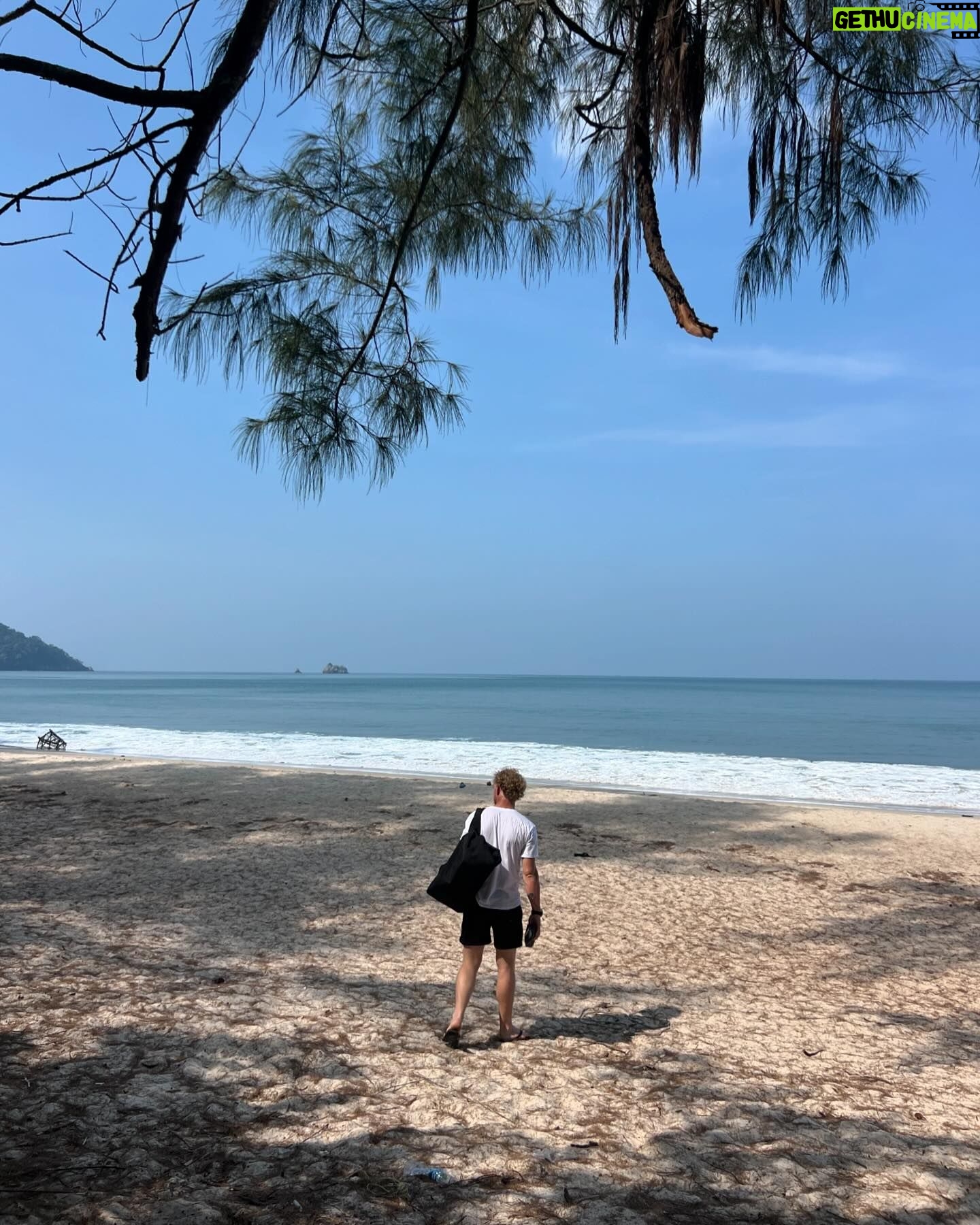 Keerati Mahapreukpong Instagram - quality time 🤍🌊