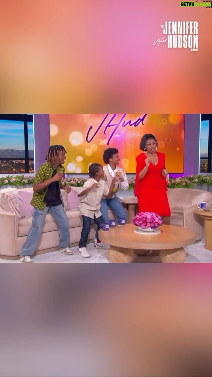 Jennifer Hudson - 295.7K Likes - @bikosmanna_ taught @iamjhud how to do the #TswalaBam!