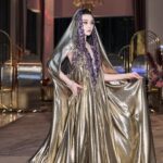 Fan Bingbing Instagram - Dubai calling! Can you feel the energy of this incredible city? 

Dress: @stephanerolland_paris 2023 Spring Summer Haute Couture; coordinated by @wishgui3 
High Jewels: @dhamani1969 
HMU: @_christopherbu_ @huyiyin8 
Photography: @mengqiangfan 
PR & Management: @jerseychong @amanetuerdi_ 
Special thanks to @theemigala @royalseaentertainment @slsdubai