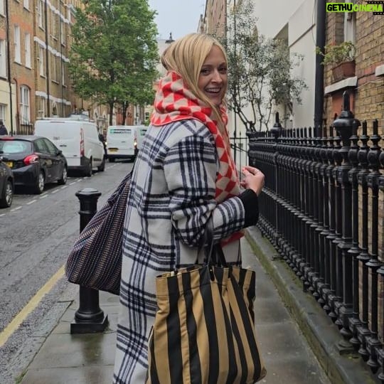 Fearne Cotton Instagram - Want to see a look behind the scenes at one of our @happyplaceofficial podcast recordings?
It includes emergency dentists (god knows how I chipped my front tooth), picking shoes (serious business) and me trying to get my notes and brain cells in order.
I could not make the podcast without the amazing team at Happy Place Studios. This reel stars @anouszkatate who produces and edits the podcast. She is exceptional in her attention to deal and is an all round audio queen. Matt Easy who is the biggest legend, always smiling as he sets up the cameras. Josh who is our editor. He makes all the lovely trailers you see on here and you'll hear Amelia laughing behind the camera. She runs the @happyplaceofficial social media and is always coming up with beautiful ideas. Im one lucky gal to have such a great team. ❤️