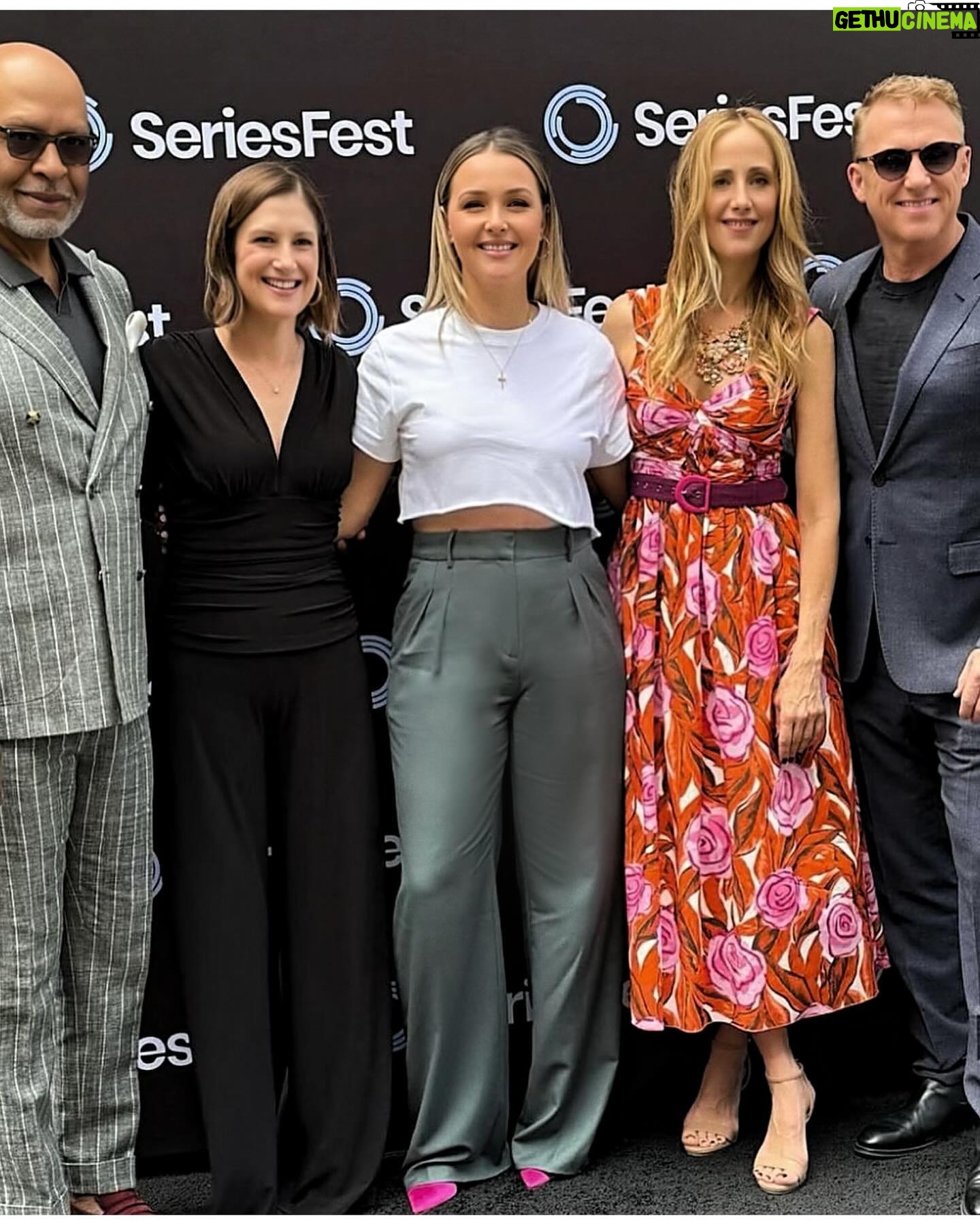 Camilla Luddington Instagram - @seriesfest with the family! 💕💕💕💕💕