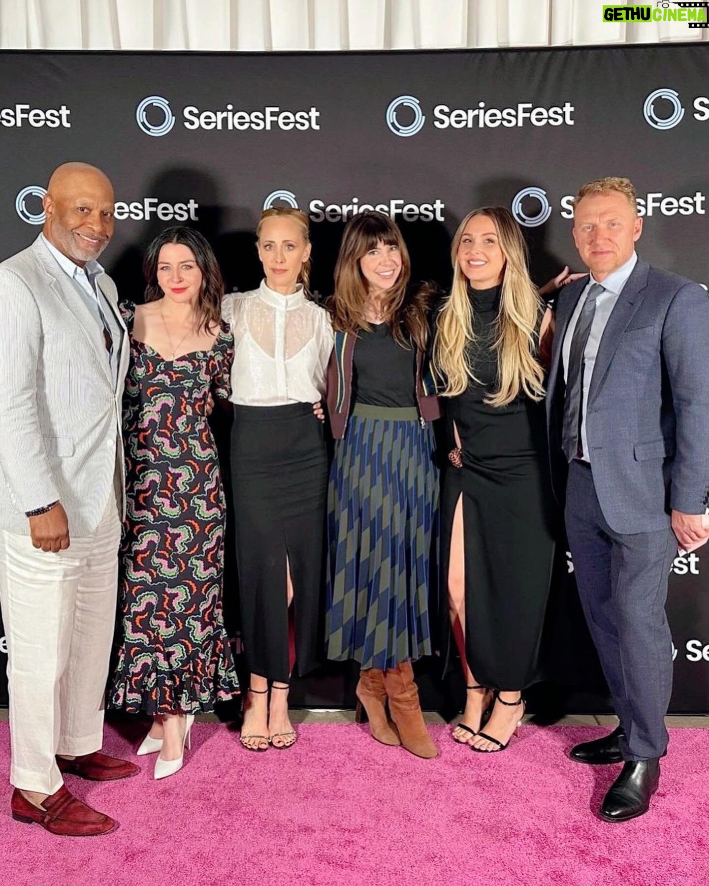 Camilla Luddington Instagram - @seriesfest with the family! 💕💕💕💕💕