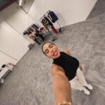 Aline Mineiro Instagram - Dessa semana aí… 🍀 🔛
Como foi a semana de vocês? 
Que tenhamos força e fé  pra continuarmos firmes e fortes 🙏🏼