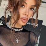 Ayza Anokhina Instagram – Подпись за вами ☺️❤️