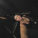 Aline Mineiro Instagram - Dessa semana aí… 🍀 🔛
Como foi a semana de vocês? 
Que tenhamos força e fé  pra continuarmos firmes e fortes 🙏🏼
