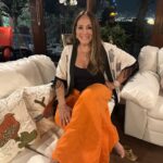 Susana Vieira Instagram – Boa noite meus amores! 🧡