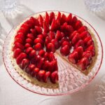 Martha Stewart Instagram – This gorgeous strawberry tart recipe should be your go-to spring or summer dessert. It’s an easy way to make the most of fragrant strawberries while they’re in season. The tart has just eight ingredients and takes about 30 minutes to make—but you’ll need to allow time for it to chill before serving. Get the recipe at the link in our bio. 📷: @rachelfromiowa