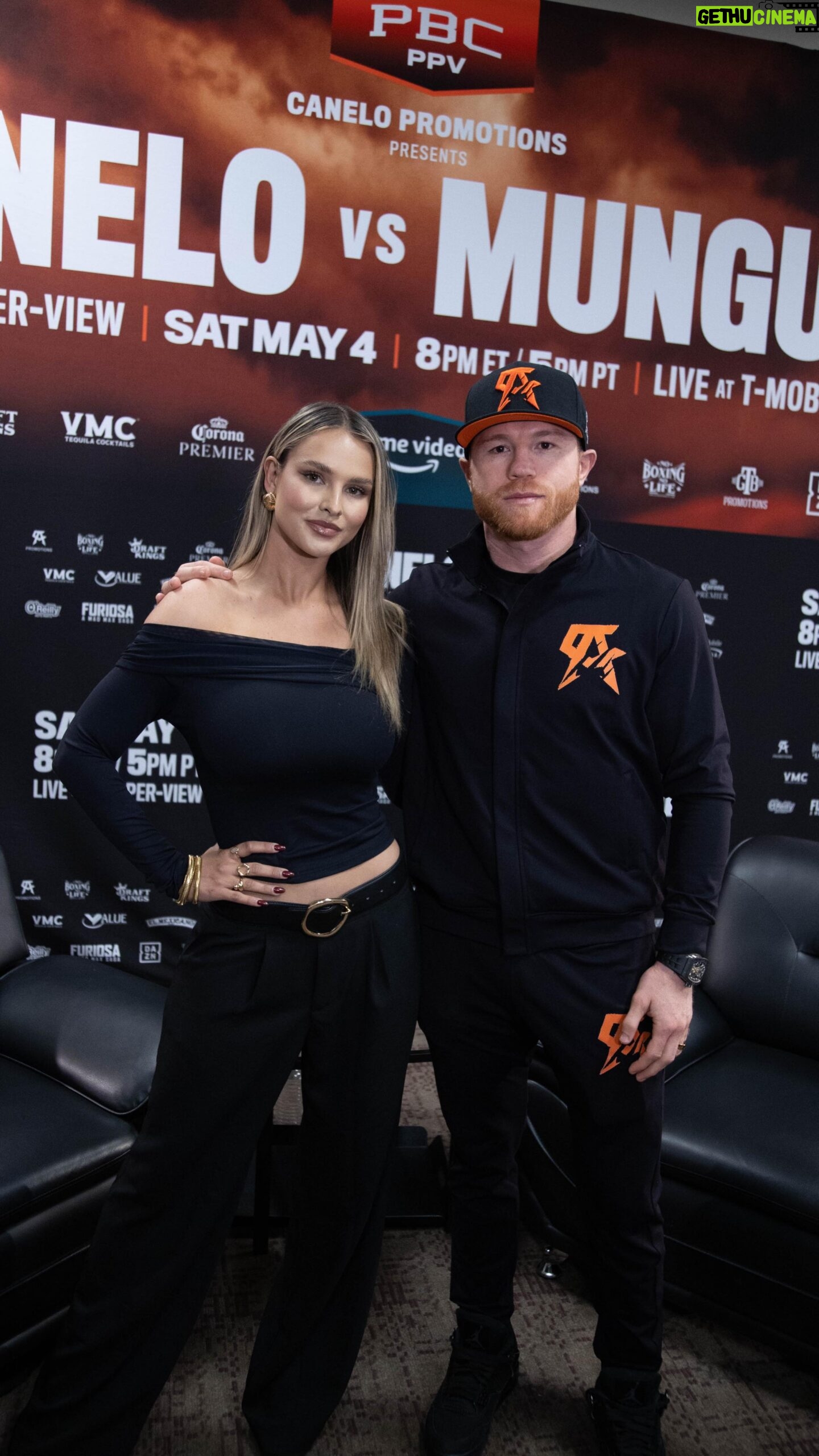 Kinsey Wolanski Instagram - @canelo Vs @jaimemunguiaoficial fight this saturday!
Canelo Álvarez puts his undisputed super middleweight world title on the line against unbeaten former world champion Jaime Munguía!
@premierboxing
Link in my bio for broadcast
#boxing #canelo #munguia #oscardelahoya