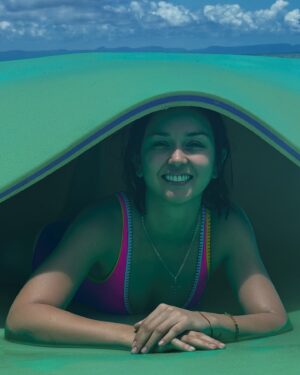 Beauty Gonzalez Instagram - Who ever invented these floating Bed thingys deserve a medal!! 🏅🥇