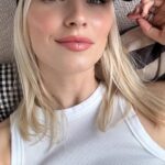 Lena Gercke Instagram - off to Hamburg ☺️ wer ist auch bei der OMR vor Ort?