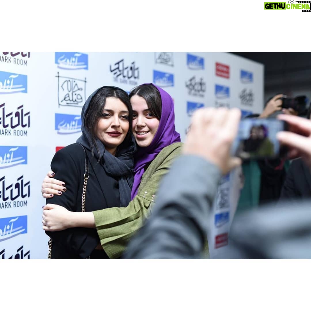 Sare Bayat - 134.9K Likes - .
ممنونم از مهرتون
.
#ساره_بیات #اتاق_تاریک
#darkroommovie #sarehbayat #sareh_bayat