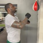 50 Cent Instagram – First day back training, now is a good time to stop acting like you want to fight. @bransoncognac @lecheminduroi