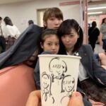 Mio Imada Instagram - 愛華画伯が描いてくれた☺︎
かわいくてこの紙コップで飲まずに
持ちかえりましたとさ🕴🏻
そんな今日は3A8話だよう✌︎
お楽しみに！