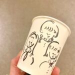 Mio Imada Instagram - 愛華画伯が描いてくれた☺︎
かわいくてこの紙コップで飲まずに
持ちかえりましたとさ🕴🏻
そんな今日は3A8話だよう✌︎
お楽しみに！