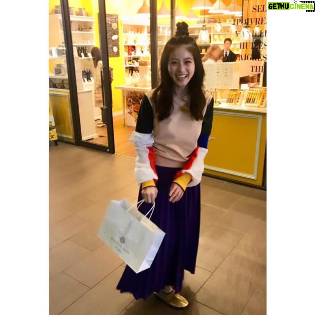 Mio Imada Instagram - スパイス屋さんで
いっぱいスパイス買えて
浮かれてるワタシ。
ハルですね。🌸
ウカレチャウ。