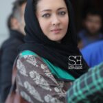 Niki Karimi Instagram - امروز براي ديدن فيلم " زغال " ساخته اقاي اسماعيل منصف به جشنواره جهاني  فيلم فجر رفتم و لذت بردم از سلامت اين فيلم اجتماعي ، بازي هاي روان و ساده و تاثير گذار بازيگران فيلم ، فيلمبرداري در خدمت فيلم و سوژه انساني و ... خسته نباشيد و به اميد ادامه كارهاي خوب
عكس از خانم سارا امامي وسط شلوغي هاي جشنواره
@sara.emami.photography
@zarirdesign