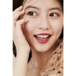 Mio Imada Instagram - @voguegirljapan 
@yslbeauty 
新たに加わった12色、
最高にうっとりする色味でした。

#ルージュヴォリュプテシャイン
#vgpromotion