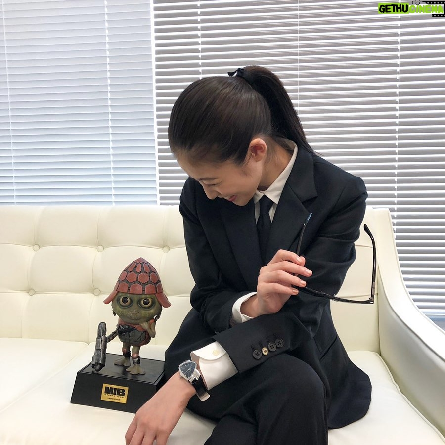 Mio Imada Instagram - MIBいよいよ明日公開です!
#ハミルトン
#PaulSmithJAPAN
#policelifestyle
#policetokyo