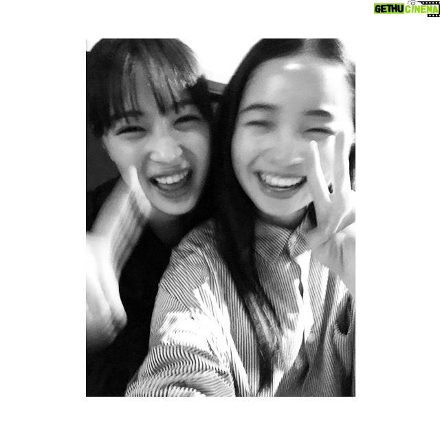 Suzu Hirose Instagram - とてもすきなひと
ももちゃんももちゃんももちゃん
夕見子の駆け落ちどうなっちゃうのよって
今週もなつぞらみてね、おねしゃす〜