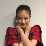 Mio Imada Instagram - 今日はお仕事で着たお洋服も真っ赤で
お仕事に着ていったお洋服もまっぴんくで
お色に囲まれた1日でした❤️💗💙
なつだね！