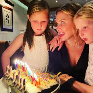 Jessica Capshaw Instagram - Admittedly, saying that it’s my “best birthday ever” every year must seem a bit ridiculous...but I can’t help it...I’ve had the best birthday EVER this year!!! And this year in Italy?!? So lucky. ❤️💃🏼🇮🇹❤️💃🏼🇮🇹 Thank you for all the birthday wishes and all love being sent my way. I can’t tell you how much it means to me!!! 😘😘😘