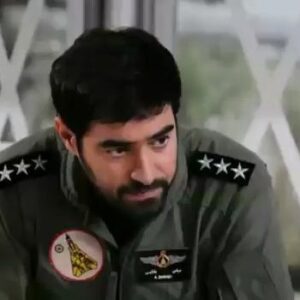 Elham Hamidi Instagram - شهید عباس بابایی پس از ۶۰ مأموریت جنگی موفق در صبح روز پانزدهم مرداد سال شصت و شش شمسی مصادف با روز عید قربان همراه با یکی از خلبانان نیروی هوایی (سرهنگ علی محمد نادری) به شهادت رسید🌹 یادش گرامی .
.
.
#شوق_پرواز #شهید #عباس_بابایی #الهام_حمیدی #شهاب_حسینی