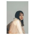 Suzu Hirose Instagram - 🤩
これもカレンダーの、全部カレンダーの
当日前髪切っちゃうかってなって