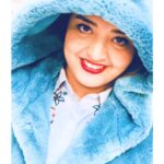 Narges Mohammadi Instagram - سال نو ميلادى رو به هم وطن هاى عزيز مسيحى تبريك عرض ميكنم 🎈🎁🎊🎄🎄