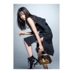 Suzu Hirose Instagram - LV❤︎ #ellejapan