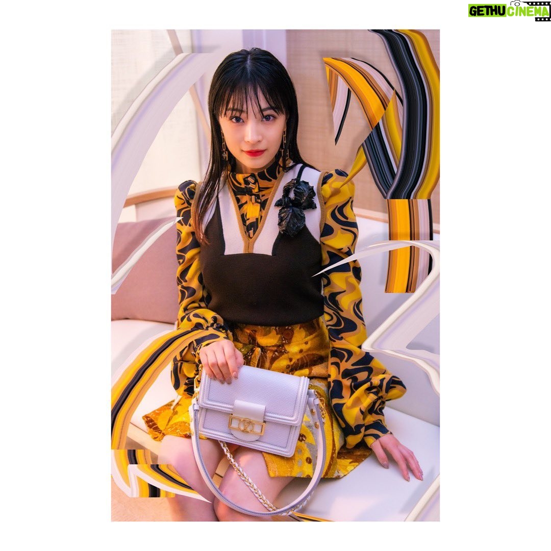 Suzu Hirose Instagram - #LVMidosuji #LouisVuitton