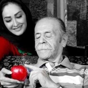 Elham Hamidi Instagram - استاد عزیزم، یاد و خاطره ی لحظاتی که در کنار شما گذراندم را هیچ وقت فراموش نخواهم کرد، و قطعا برای من  یک اسطوره بزرگ خواهید بود
روحت در آرامش ابدی 🌹