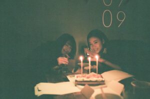 Kasumi Arimura Instagram - 美味しくて美味しかったあおいの手作り🎂と、あおいと、私と、撮ってくれたみっちゃん♡📷@mitsuki_takahata
