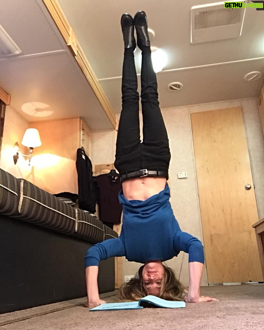 A.J. Cook Instagram - People always ask me "how do you memorize all that dialogue". Well... here's my preferred method. #bloodtothebrain #yoga #criminalminds @sohoyoga #bts