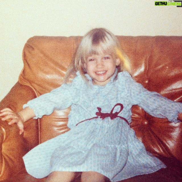 A.J. Cook Instagram - #TBT I pretty much added a "belt" to everything I wore.