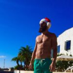 A.J. Cook Instagram - It's beginning to look a lot like Christmas. @nathanandy #hohoho