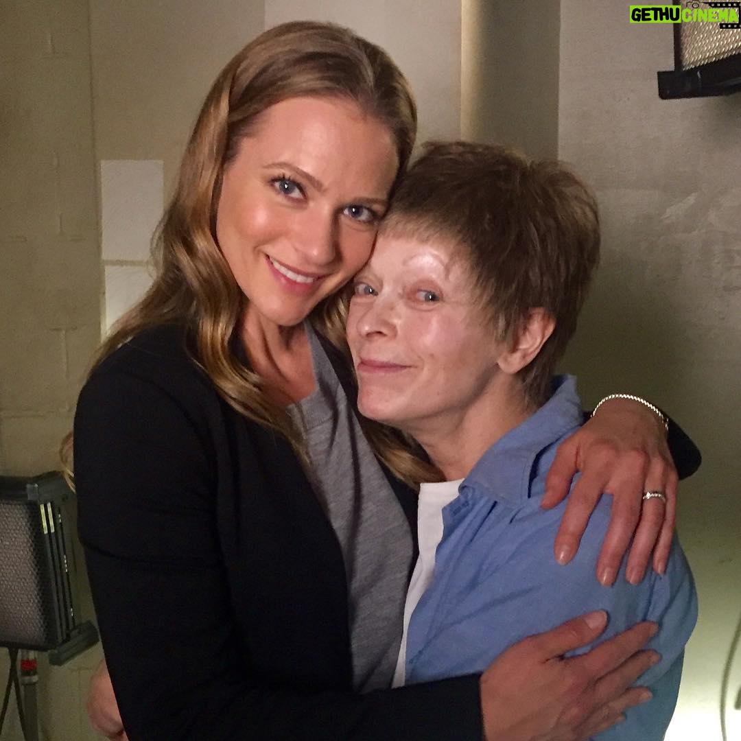A.J. Cook Instagram - You do not want to miss the next 2 episodes of #criminalminds #francesfisher will blow you away with her performance!! @cbstv tonight.