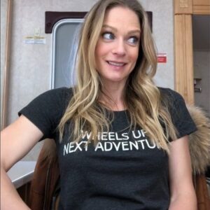 A.J. Cook Instagram - The end of an era. Goodbye Criminal Minds. So much gratitude for the 15 seasons we had together. #wheelsup #nextadventure #thankyou #criminalminds